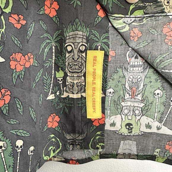 Creepy Co Shirt 2XL Tiki Totem AOP Halloween Limited Edition Horror Hawaiian - Picture 5 of 11